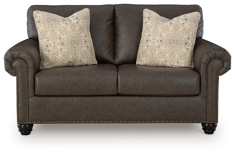 Roxmere Loveseat