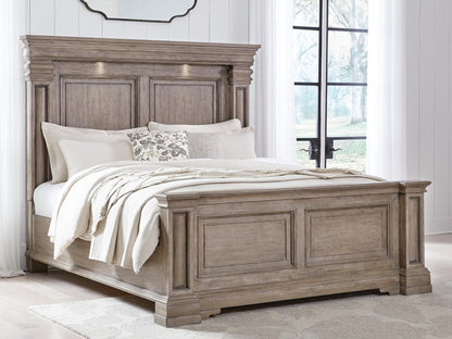 Blairhurst King Panel Bed with Mirrored Dresser