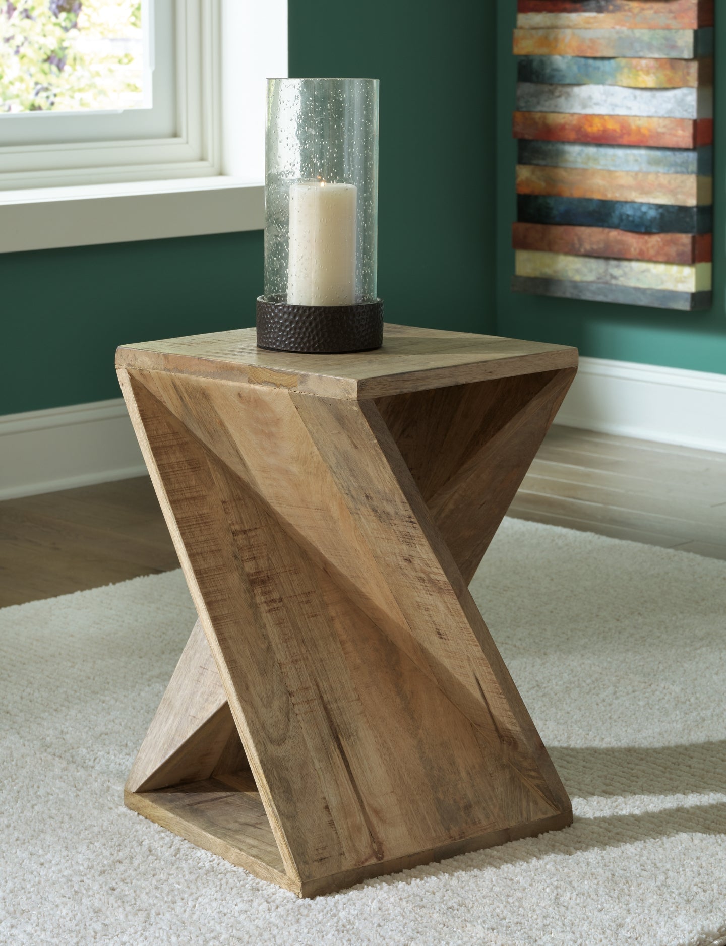 Zalemont Accent Table